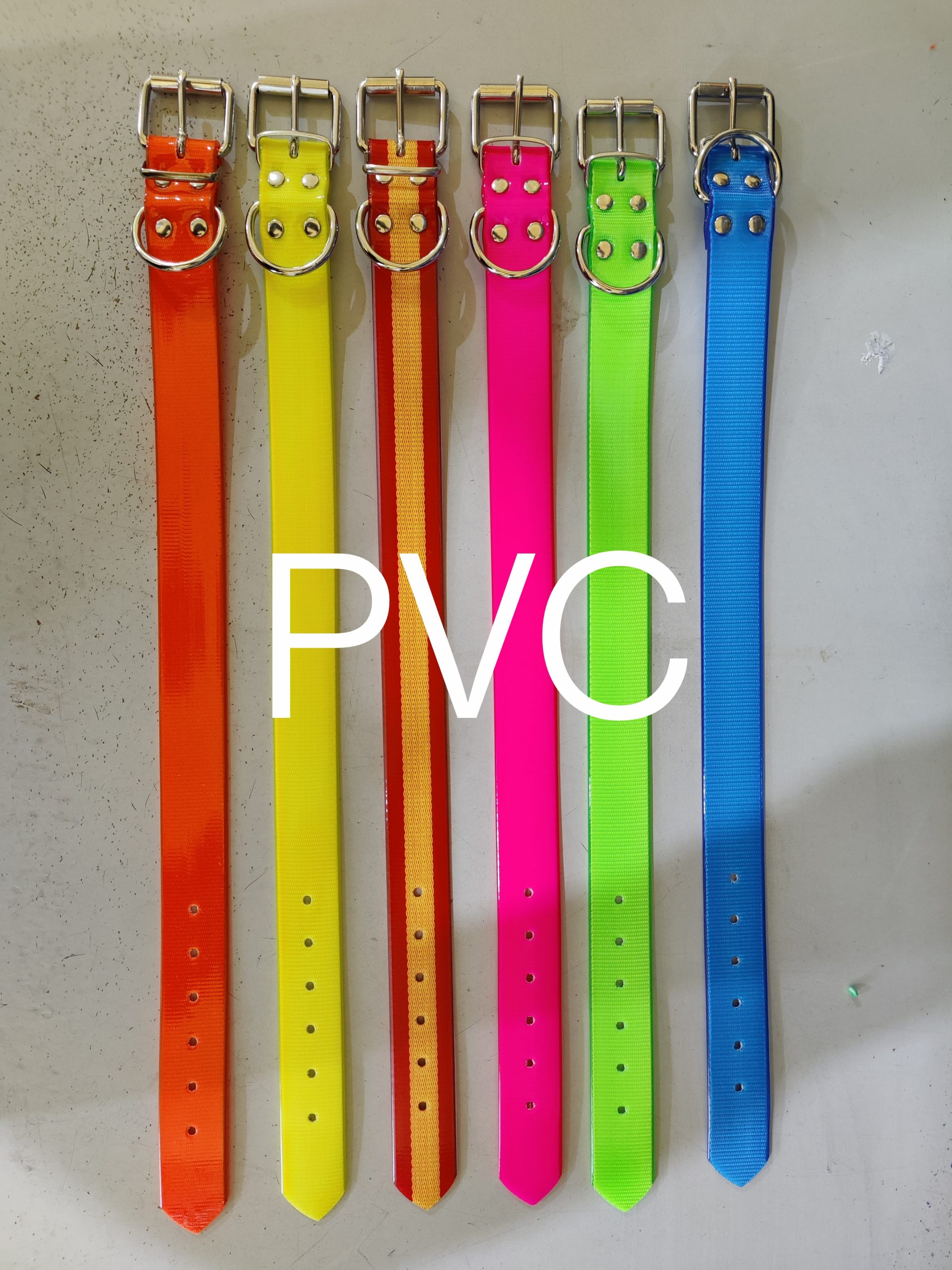 Collares de Poliuretano. Variedad de anchos, tallas y colores.